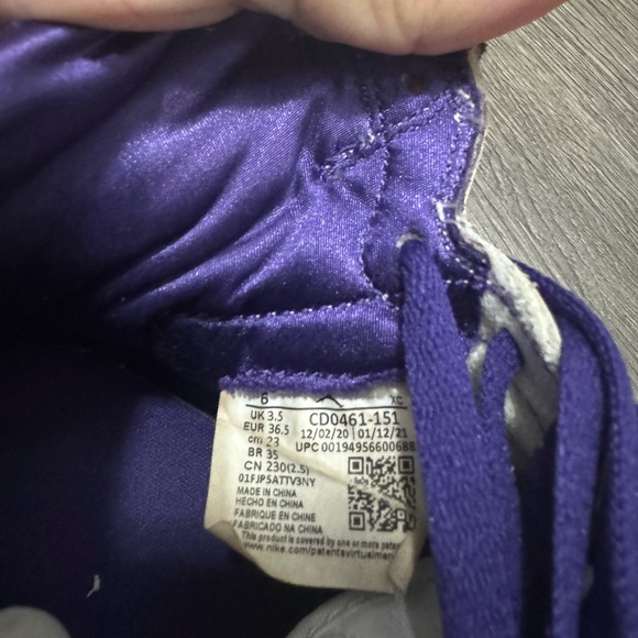 Nike Jordan 1 OG High Court - Picture 9 of 16